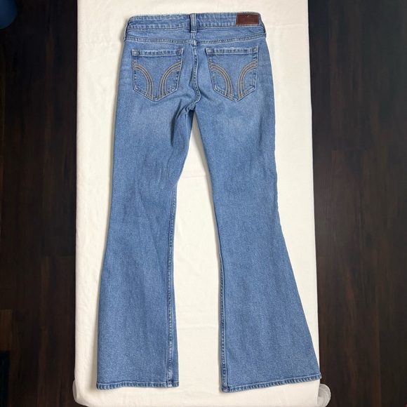 Vintage Hollister Low Rise, Wide Flare Jeans- 0/25 - Picture 7 of 8